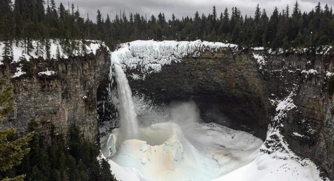 cachoeira cratera de neve