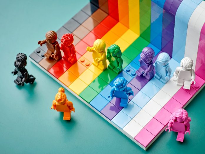 Lego lança set inspirado na comunidade LGBTQIA+