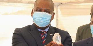 Terceiro maior diamante do mundo é encontrado em Botsuana