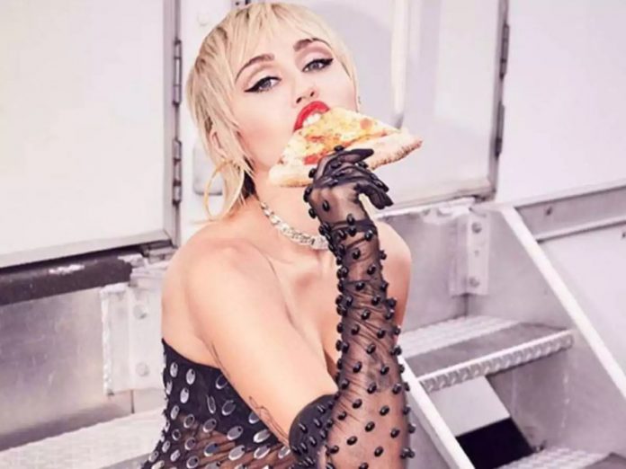 Conheça o pescetarianismo, a nova dieta de Miley Cyrus