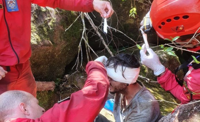Homem é resgatado após 6 dias desaparecido no Pico do Paraná