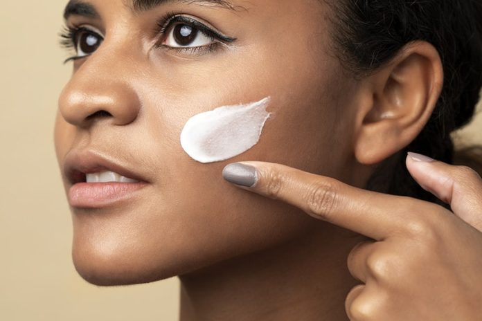 Skincare: Aprenda a identificar o expert ideal para te dar dicas seguras sobre sua pele