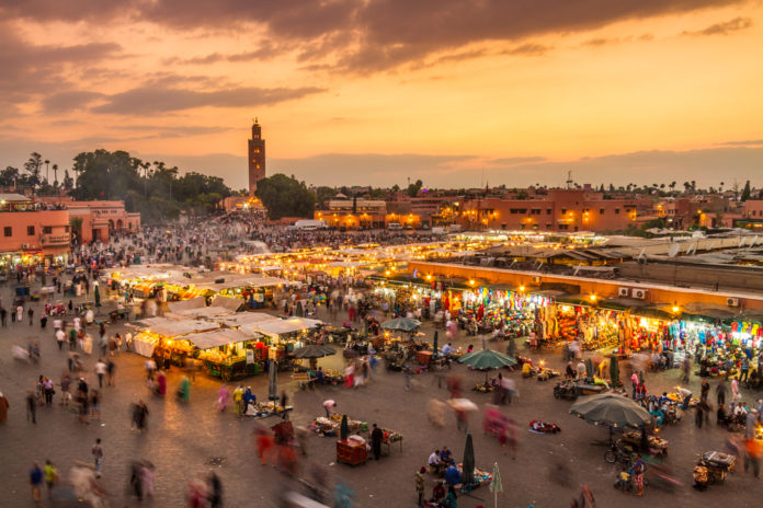Marrocos suaviza restrições contra Covid para impulsionar turismo