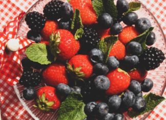 Como as frutas vermelhas podem beneficiar sua saúde