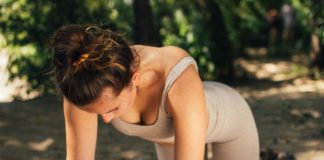 8 poses de ioga para uma melhor digestão